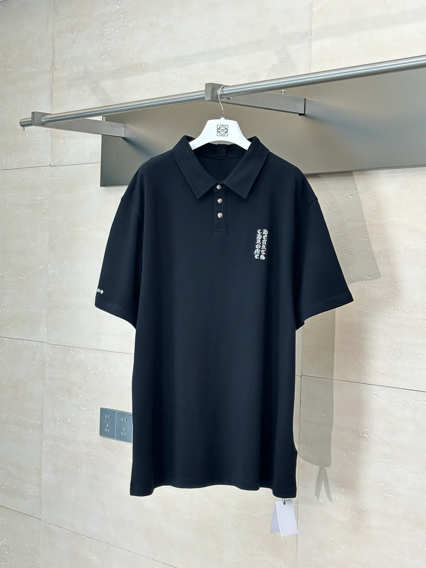 🅿️330 Come Hearts*/Cro Hearts 25Ss new Japanese limited POLO shirt. The fabric is made of 230G pure cotton pique cloth. The chest and cuffs are embroidered by imported embroidery machines. High-precision embroidery. The leather tag is made of lambskin. The cost is expensive. Collar hardware molding. Customized accessories. Size: S/M/L